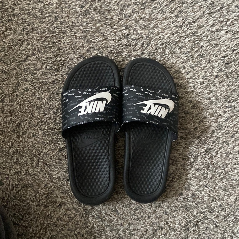 Nike black slides